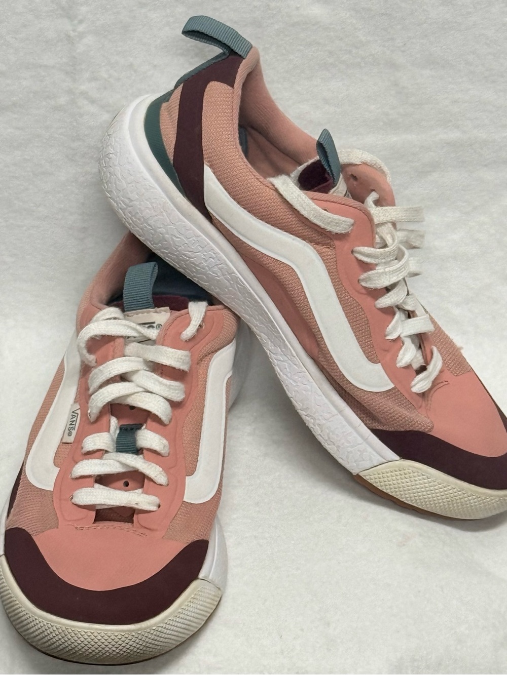Vans Women's Pink, Maroon & Teal Ultrarange Sneakers
